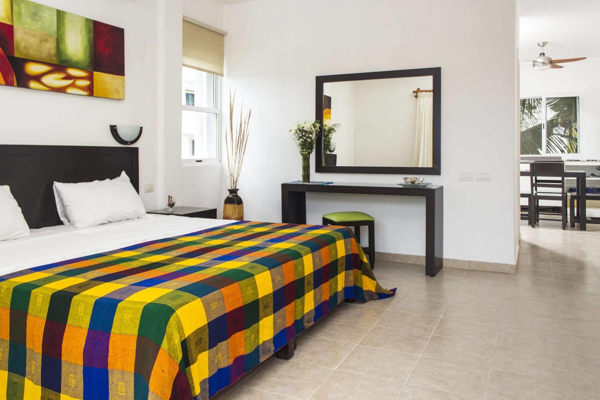 Hotel Sol Playa Плайя-дель-Кармен Екстер'єр фото